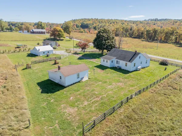 $610,000 | 5531 Franklin Pike Southeast, Floyd, VA 24091