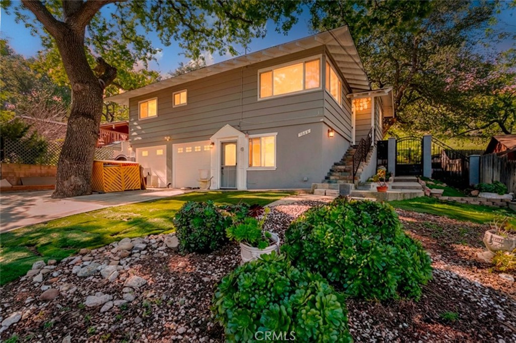 5888 Oak Knolls Road Simi Valley, CA 93063 - Photo 1 of 40 AI- enhanced image