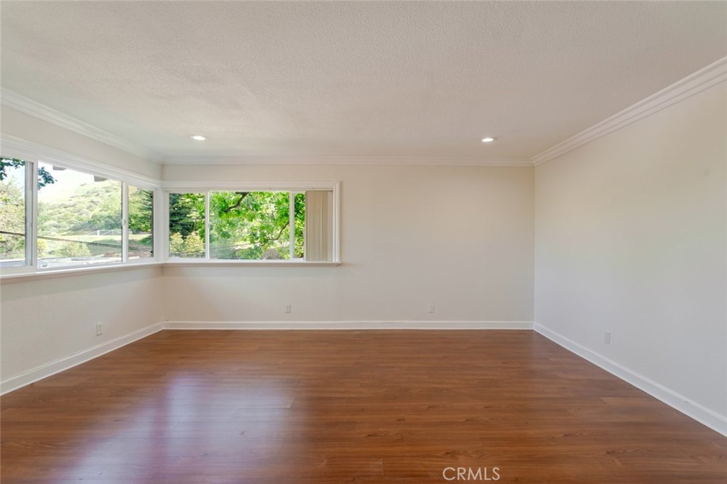 5888 Oak Knolls Road Simi Valley, CA 93063 - Photo 13 of 40