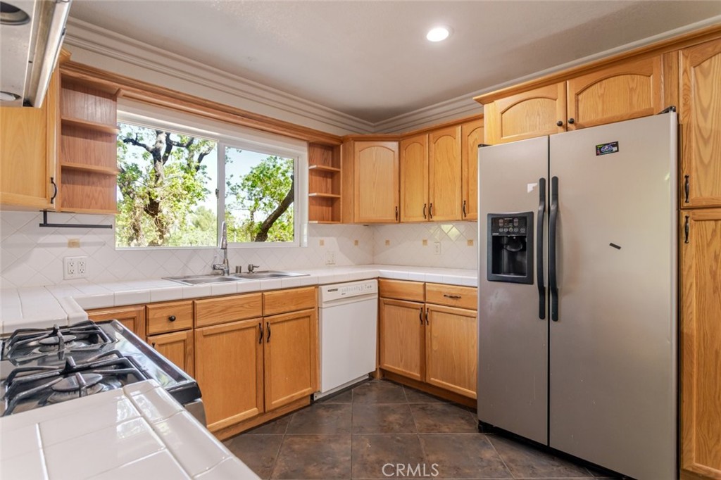 5888 Oak Knolls Road Simi Valley, CA 93063 - Photo 18 of 40