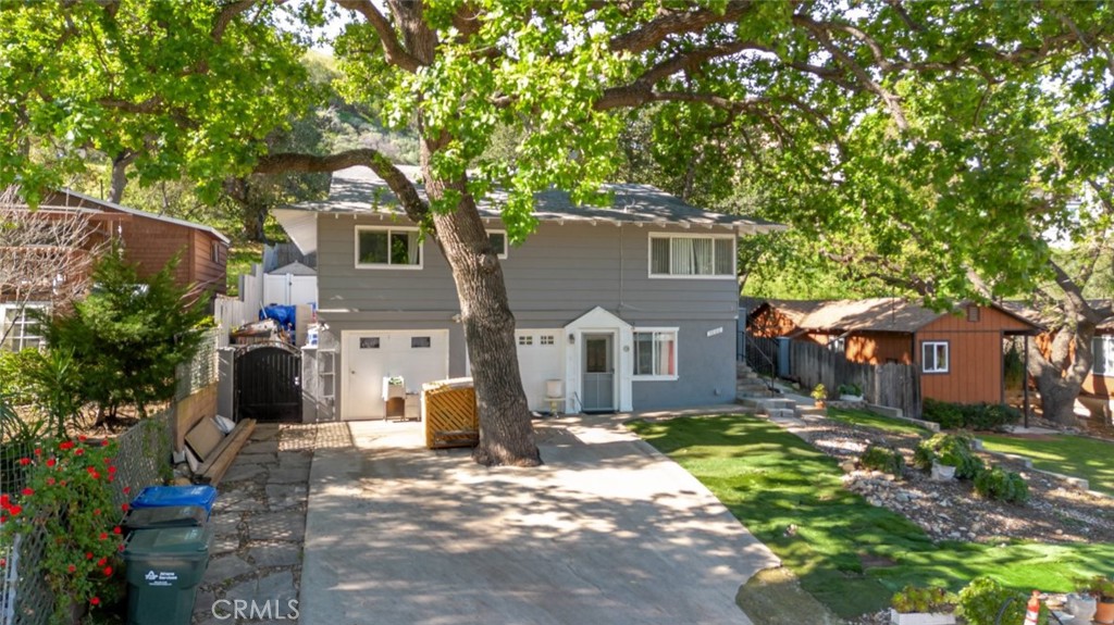 5888 Oak Knolls Road Simi Valley, CA 93063 - Photo 2 of 40