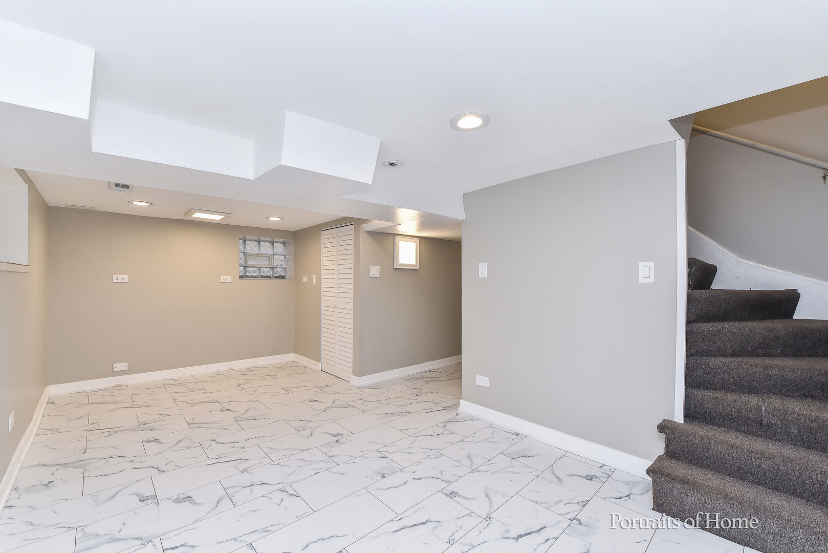 3501 West Le Moyne Street, Unit 1 Chicago, IL 60651 - Photo 15 of 27 a view of an empty room