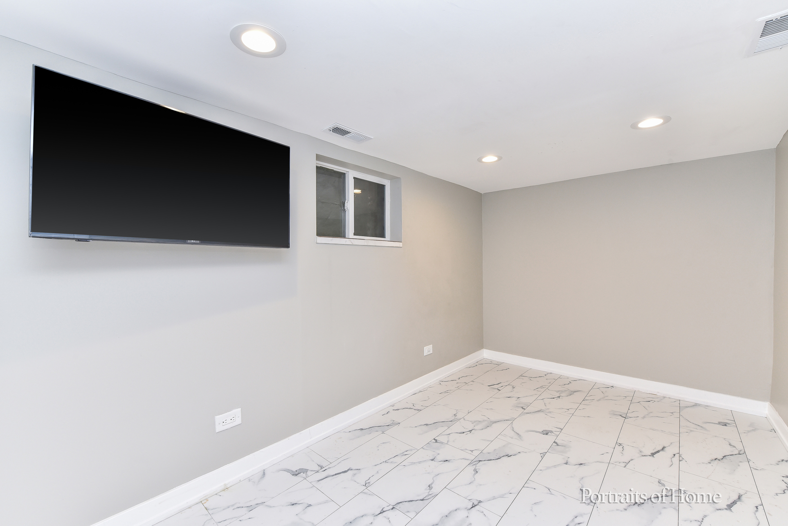 3501 West Le Moyne Street, Unit 1 Chicago, IL 60651 - Photo 17 of 27 a view of empty room