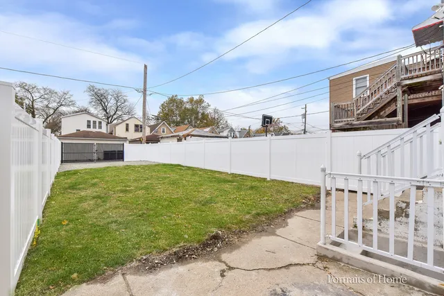 $2,300 | 3501 West Le Moyne Street, Unit 1, Chicago, IL 60651