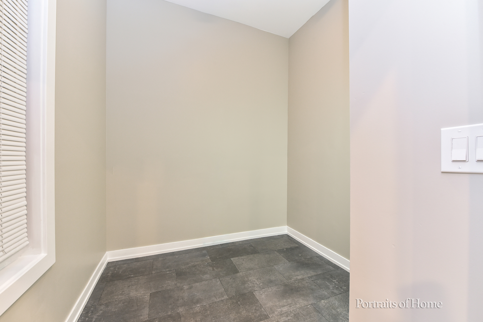 3501 West Le Moyne Street, Unit 1 Chicago, IL 60651 - Photo 10 of 27 a view of an empty room