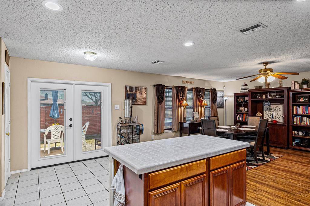 7331 Tree Ridge Court Fort Worth, TX 76133 - Photo 17 of 40