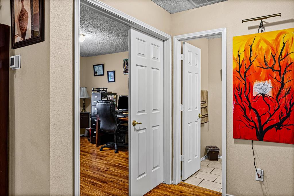 7331 Tree Ridge Court Fort Worth, TX 76133 - Photo 8 of 40