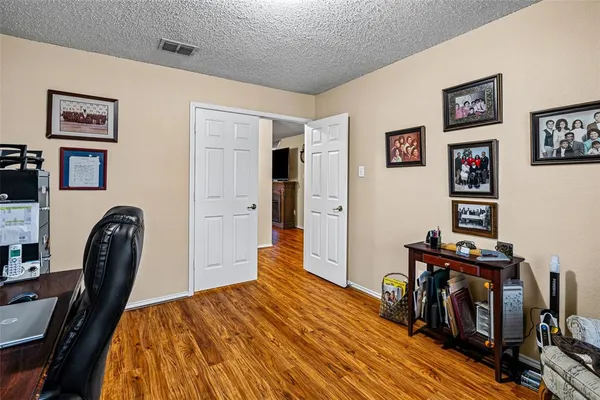 $335,000 | 7331 Tree Ridge Court, Fort Worth, TX 76133