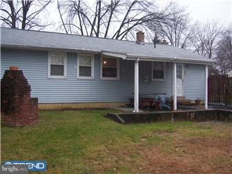 138 Greene Road Warminster, PA 18974 - Photo 2 of 5 Exterior Back
