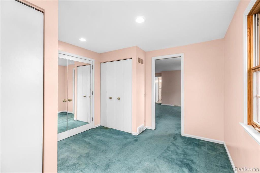 125 Stephens Road Grosse Pointe Farms, MI 48236 - Photo 20 of 50