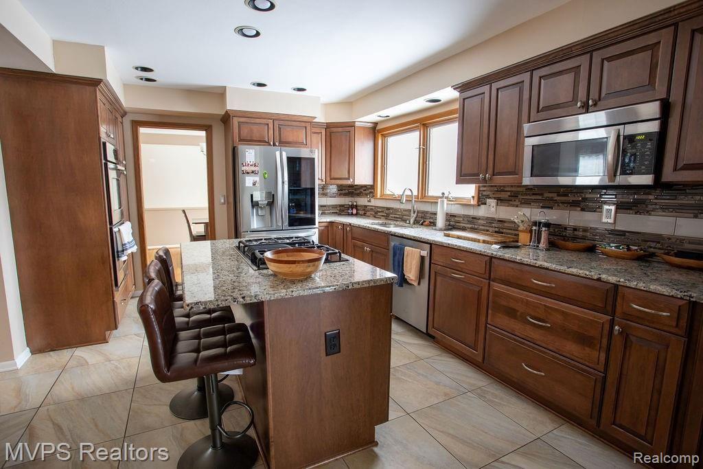 15614 Millar Road Clinton Township, MI 48036 - Photo 21 of 31 111A1386.jpg