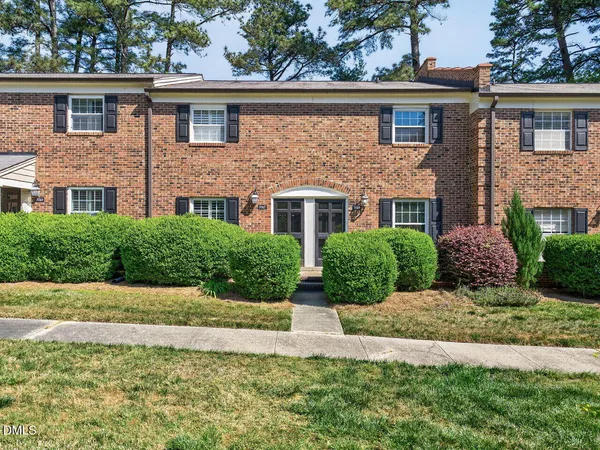 $289,900 | 3749 Jamestown Circle, Raleigh, NC 27609