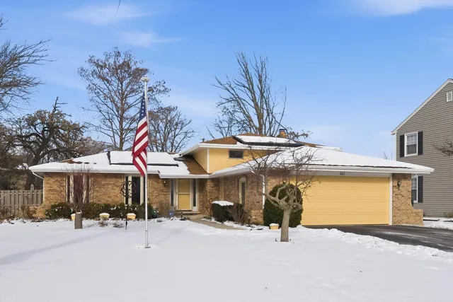 $339,900 | 883 Honey Lane, Crete, IL 60417
