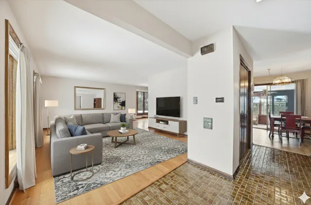 $339,900 | 883 Honey Lane, Crete, IL 60417