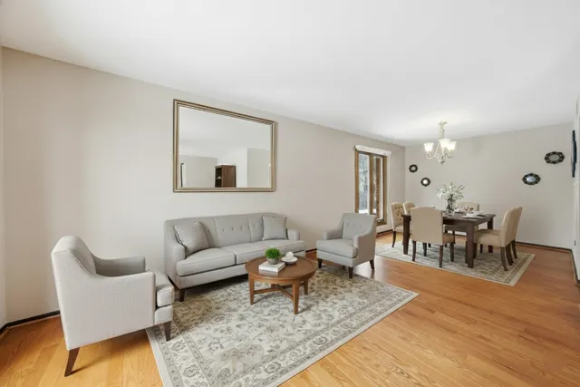 $339,900 | 883 Honey Lane, Crete, IL 60417