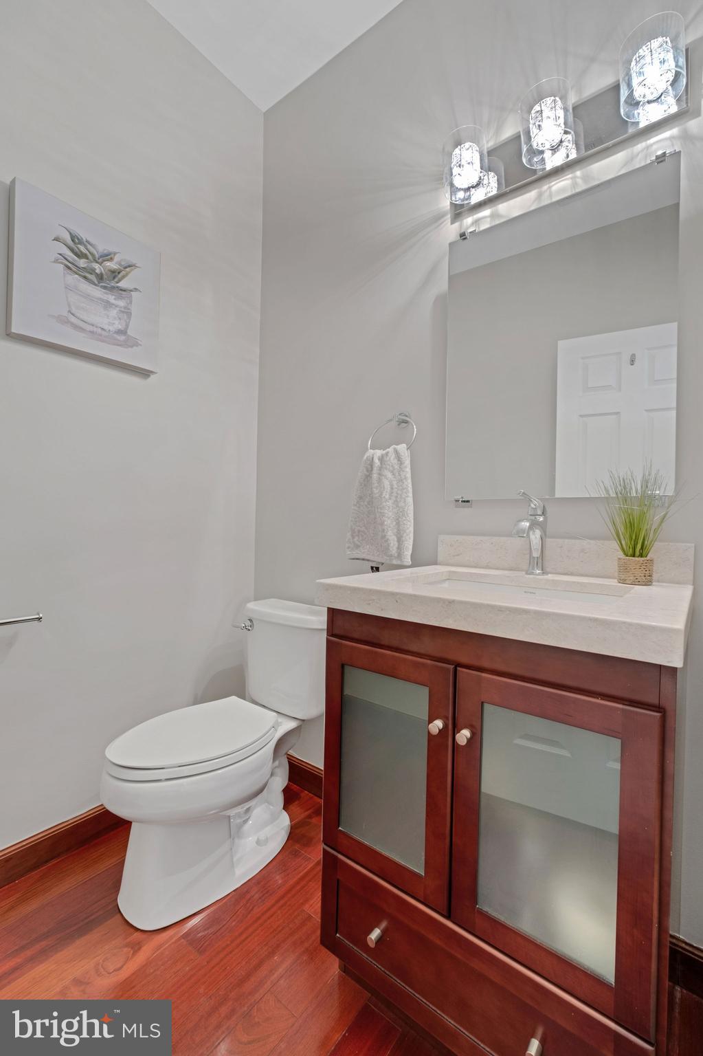 12504 Fox View Way Reston, VA 20191 - Photo 14 of 30 Half Bath on Main Level