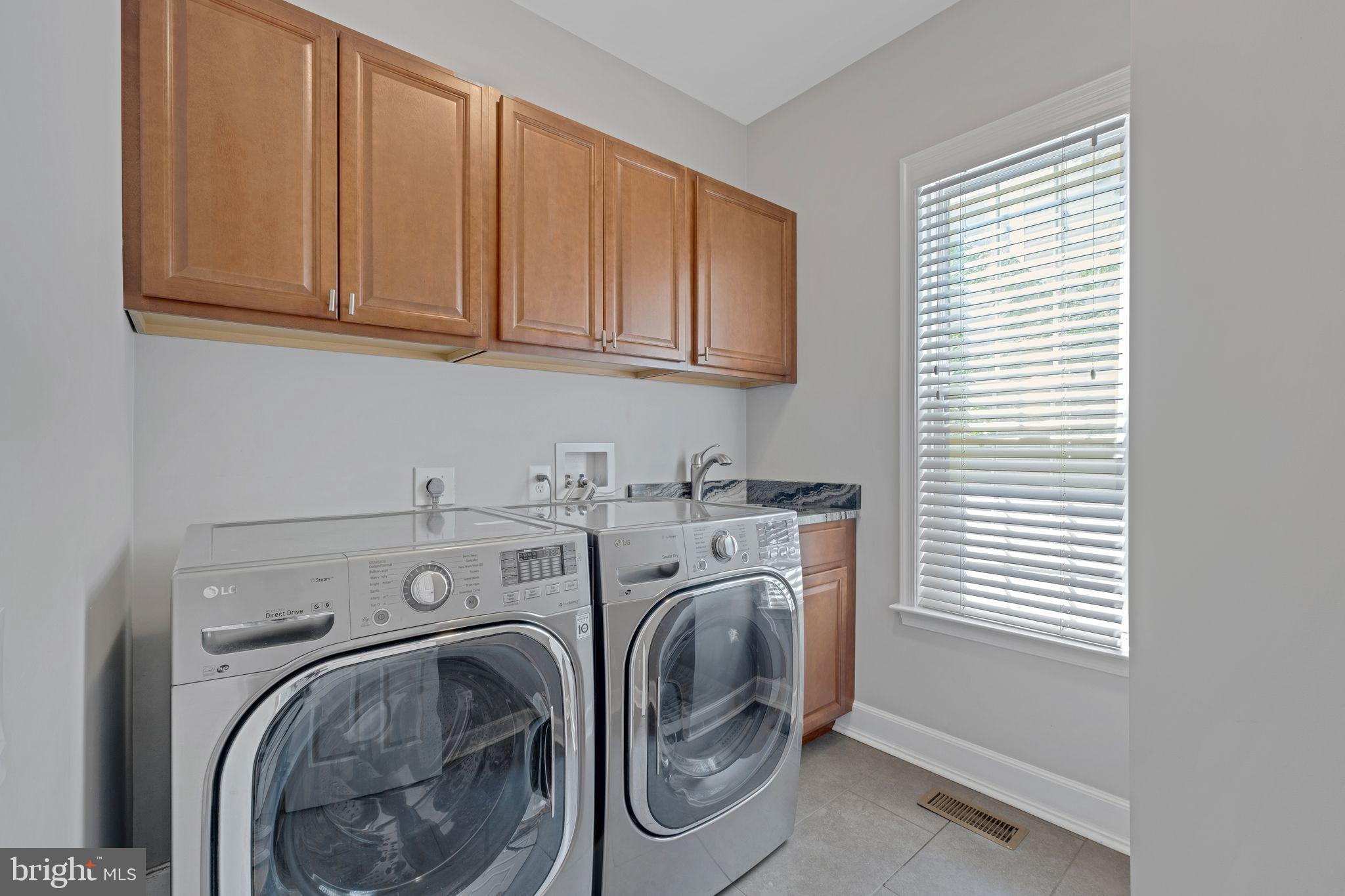 12504 Fox View Way Reston, VA 20191 - Photo 25 of 30 Laundry Room on Main Level
