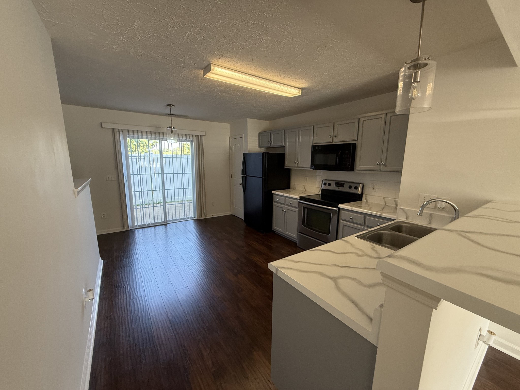 2961 South Rutherford Boulevard, Unit D8 Murfreesboro, TN 37130 - Photo 4 of 14
