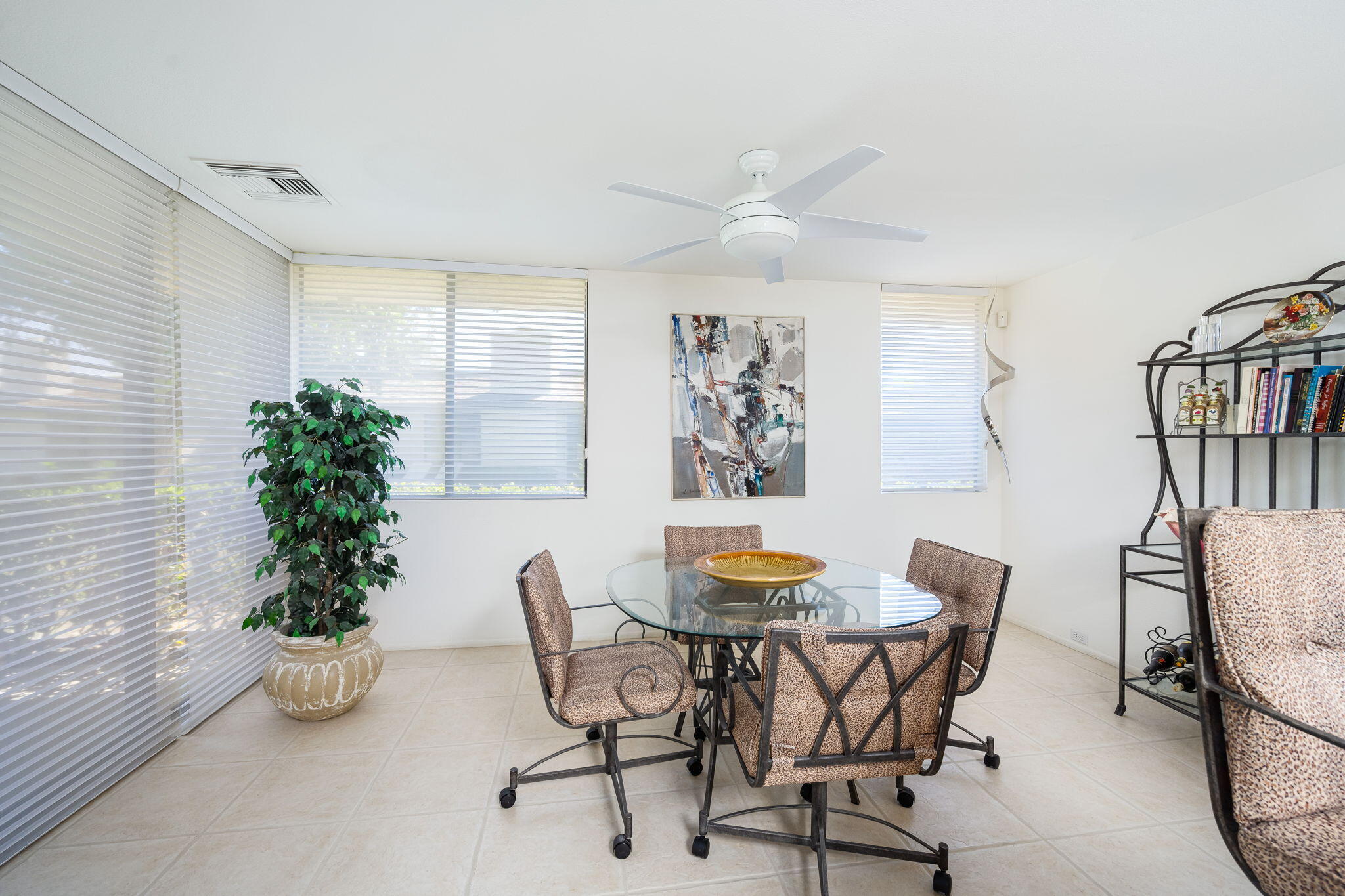 6 Trojan Court Rancho Mirage, CA 92270 - Photo 24 of 34 35-web-or-mls-LE_Trojan_OPMG_0823_035