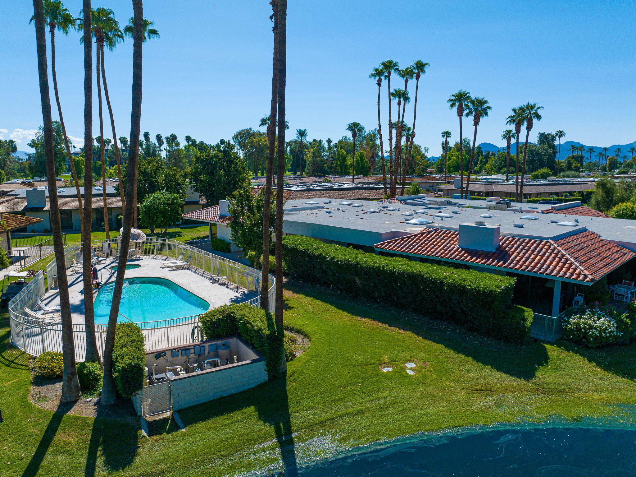 6 Trojan Court Rancho Mirage, CA 92270 - Photo 5 of 34 14-web-or-mls-LE_Trojan_OPMG_0823_014