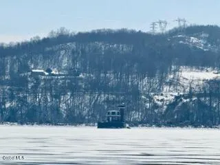 $519,999 | 8874 Rte 9W, Athens, NY 12015