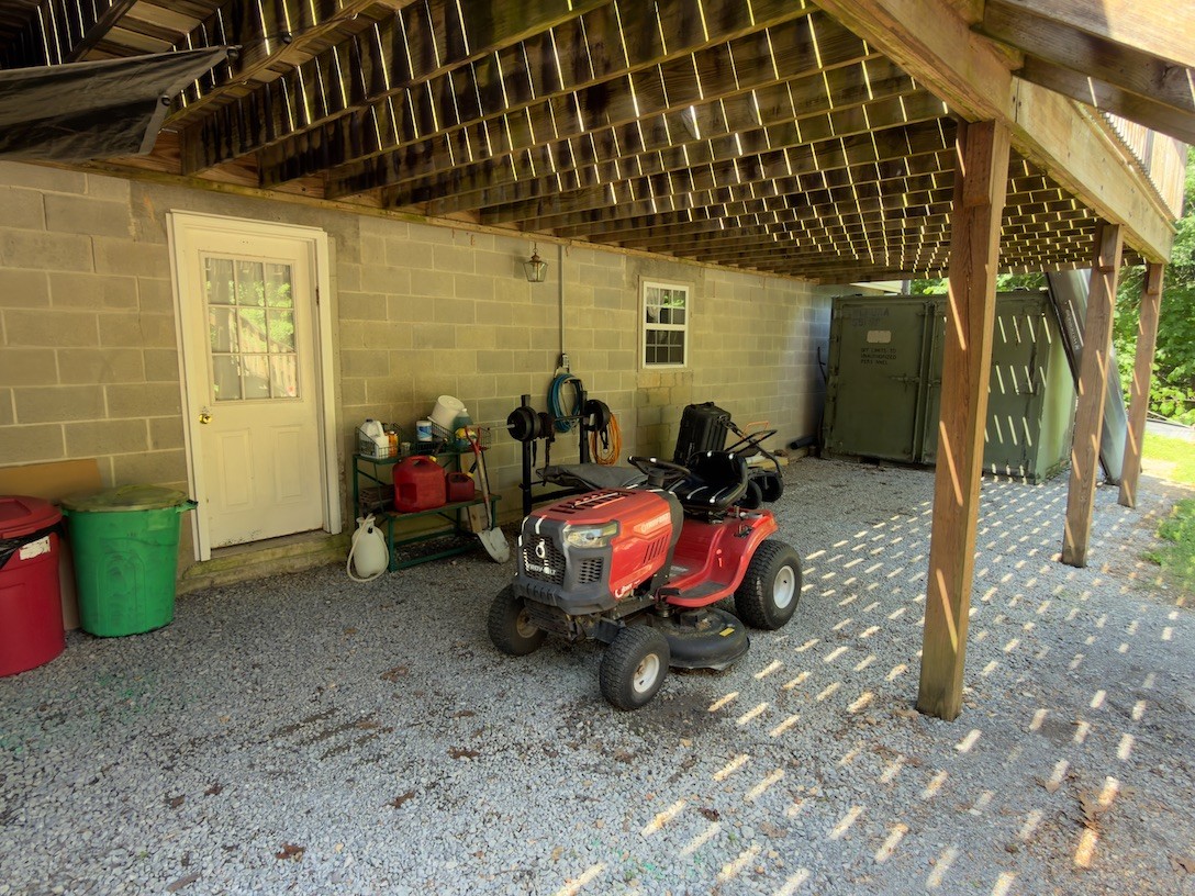 3080 Pleasant Ridge Road Woodbury, TN 37190 - Photo 6 of 19 a view of a room with gym equipment