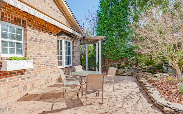 $340,000 | 2708 Jamestown Court, Burlington, NC 27215