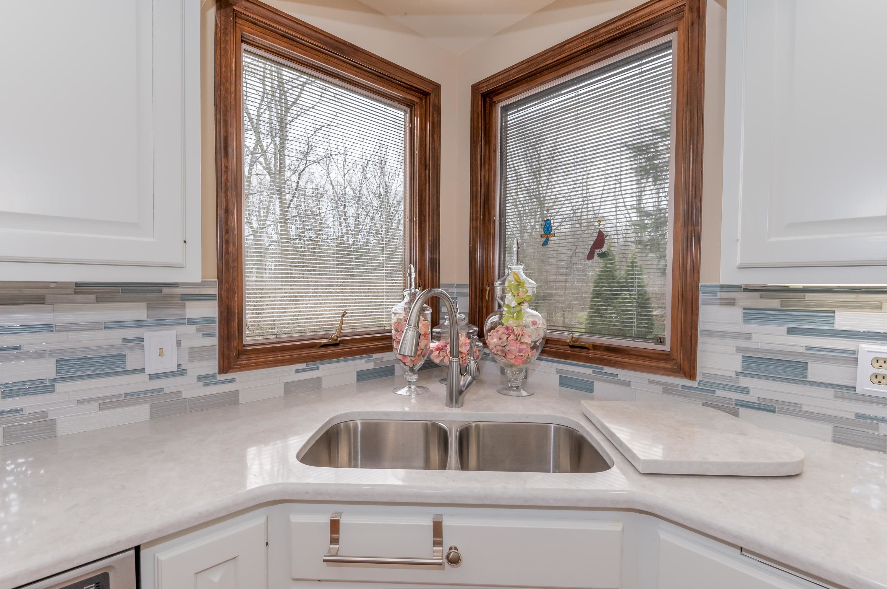2932 Wind Pump Road Fort Wayne, IN 46804 - Photo 13 of 36