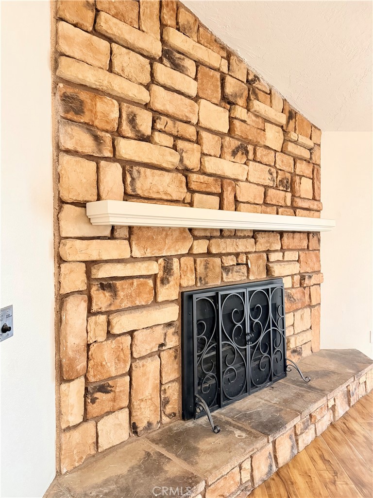 14840 Pamlico Road Apple Valley, CA 92307 - Photo 13 of 39 a view of a wooden door