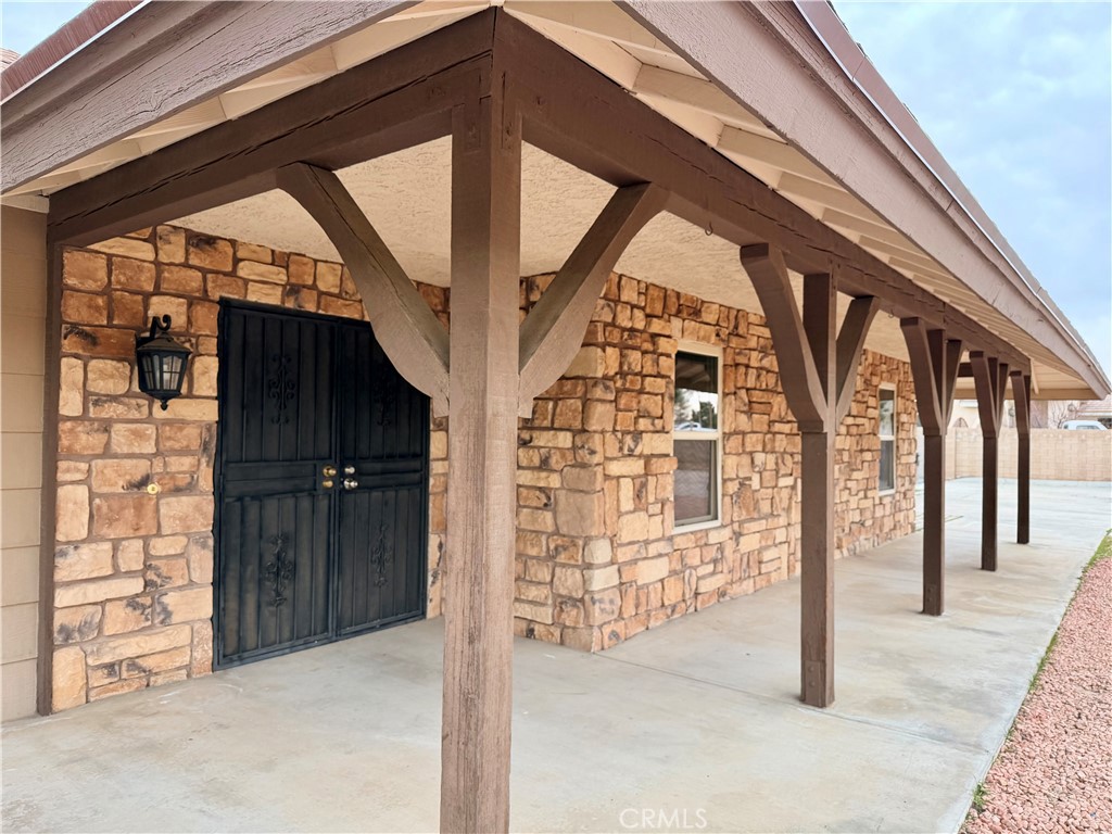 14840 Pamlico Road Apple Valley, CA 92307 - Photo 3 of 38 a view of front door