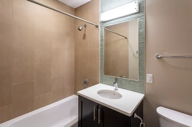 $3,470 | 33 Rogers Street, Unit 402, Cambridge, MA 02142