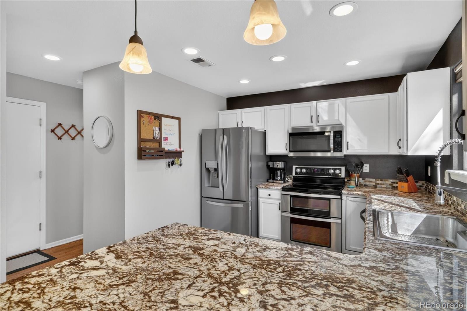 9619 Newcastle Drive Highlands Ranch, CO 80130 - Photo 23 of 49