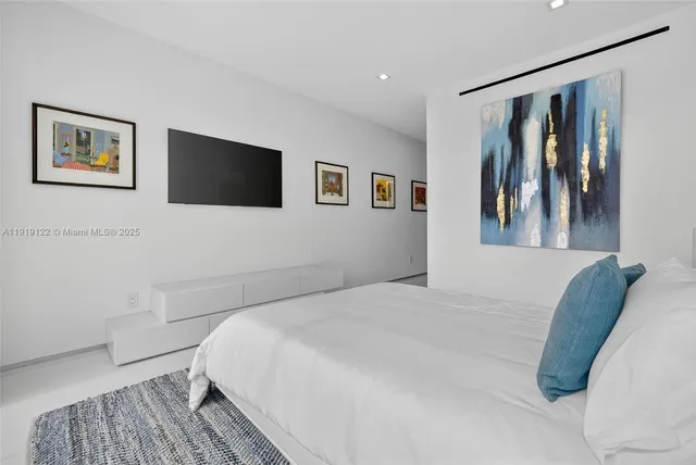 a view of entryway and hall