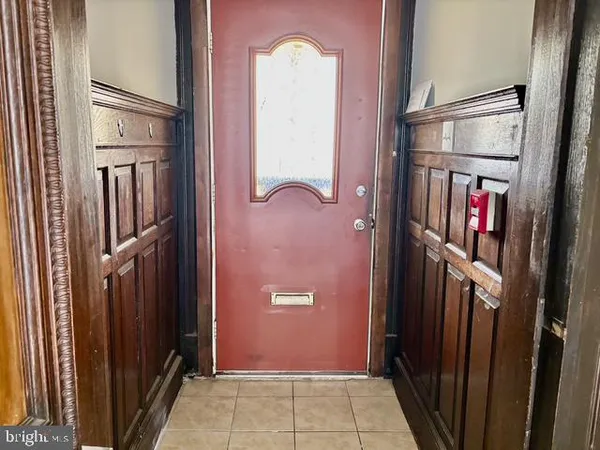 $1,400 | 5130 Springfield Avenue, Unit 1, Philadelphia, PA 19143