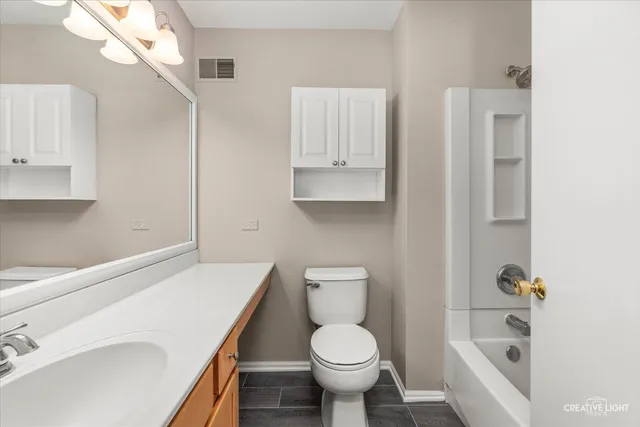 $2,850 | 3018 Coastal Drive, Aurora, IL 60503