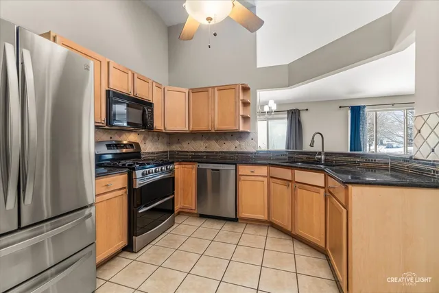 $2,850 | 3018 Coastal Drive, Aurora, IL 60503