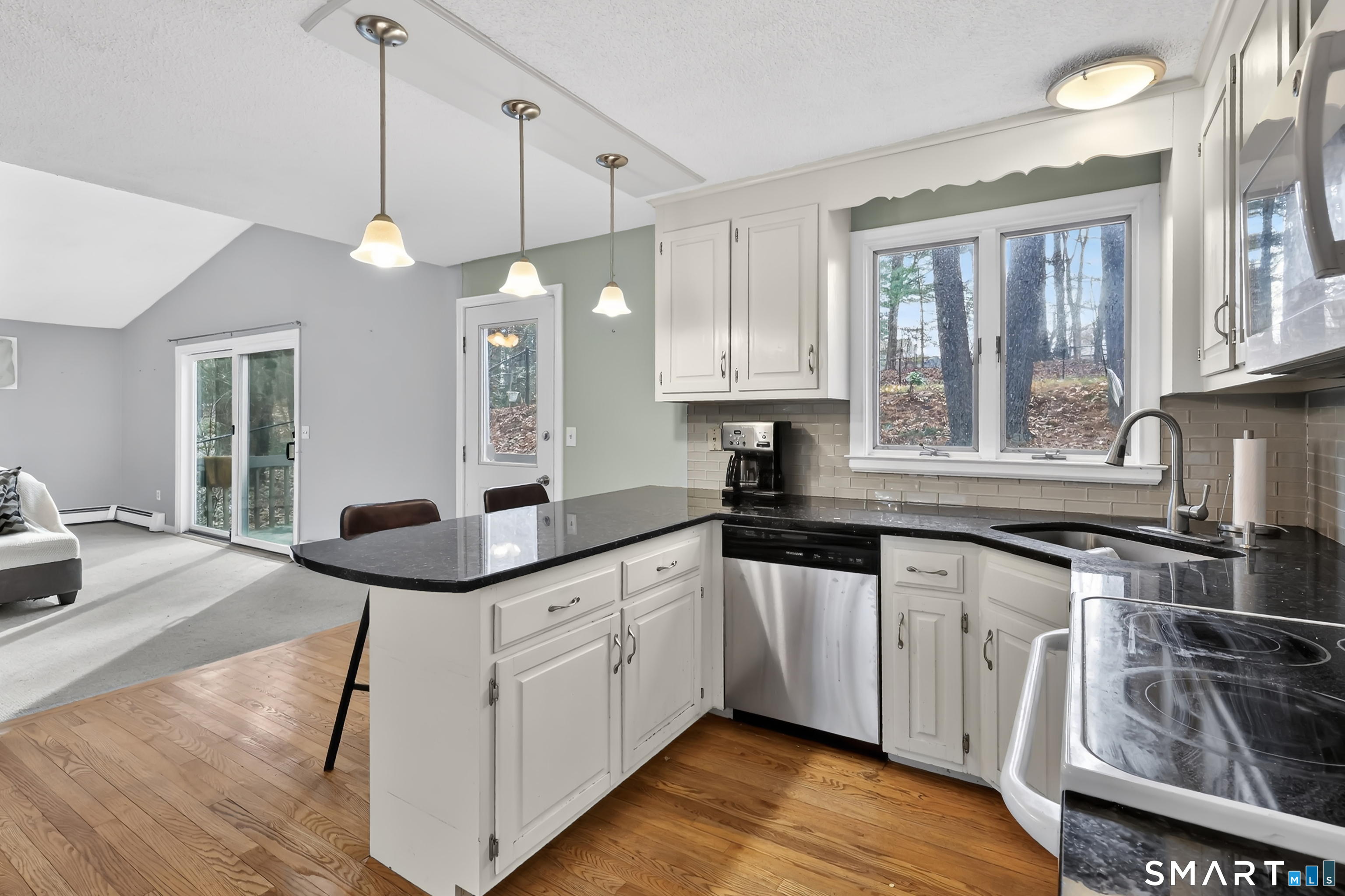31 Woodduck Farms Road Windsor, CT 06095 - Photo 12 of 40