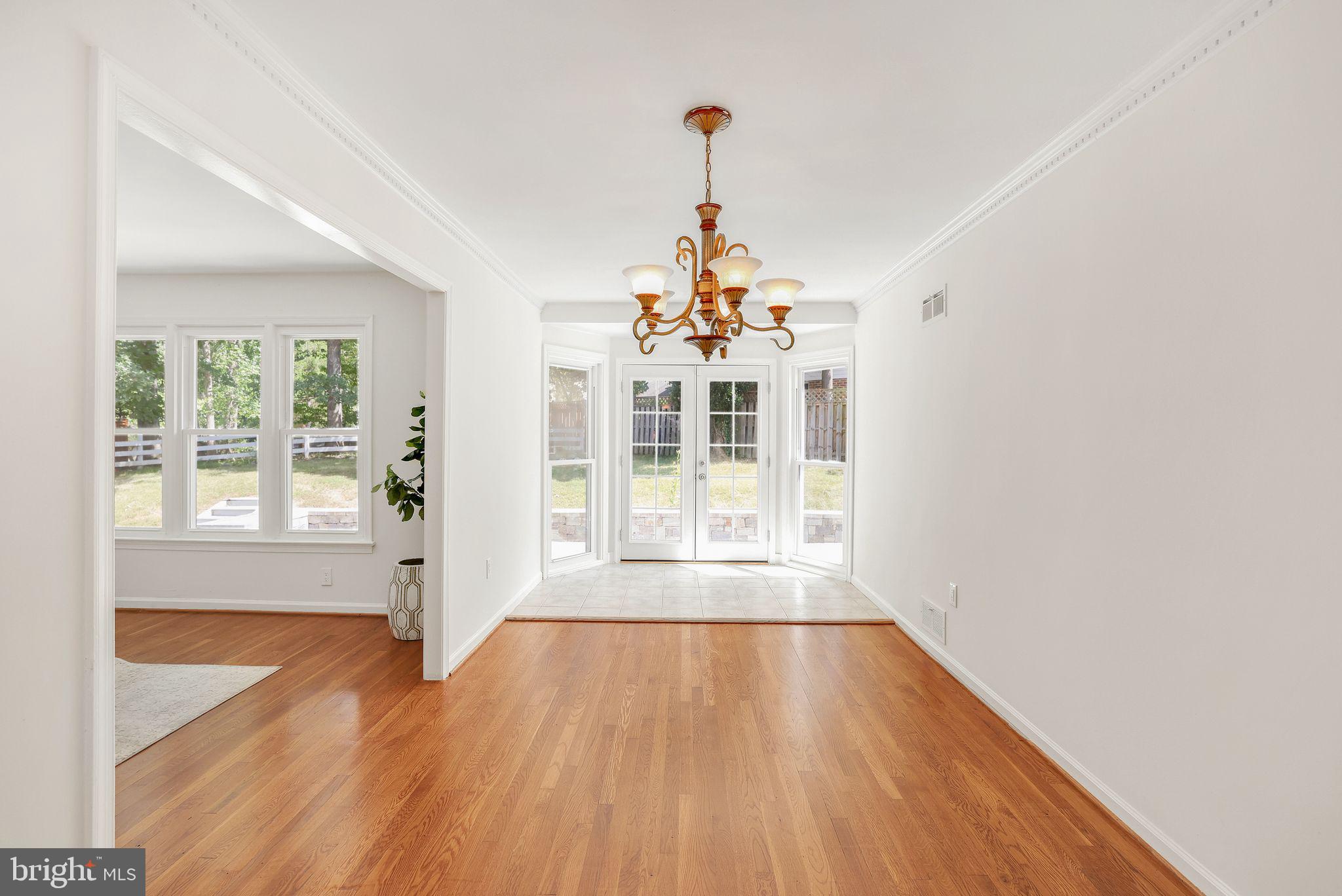 8815 Tuckerman Lane Potomac, MD 20854 - Photo 16 of 69