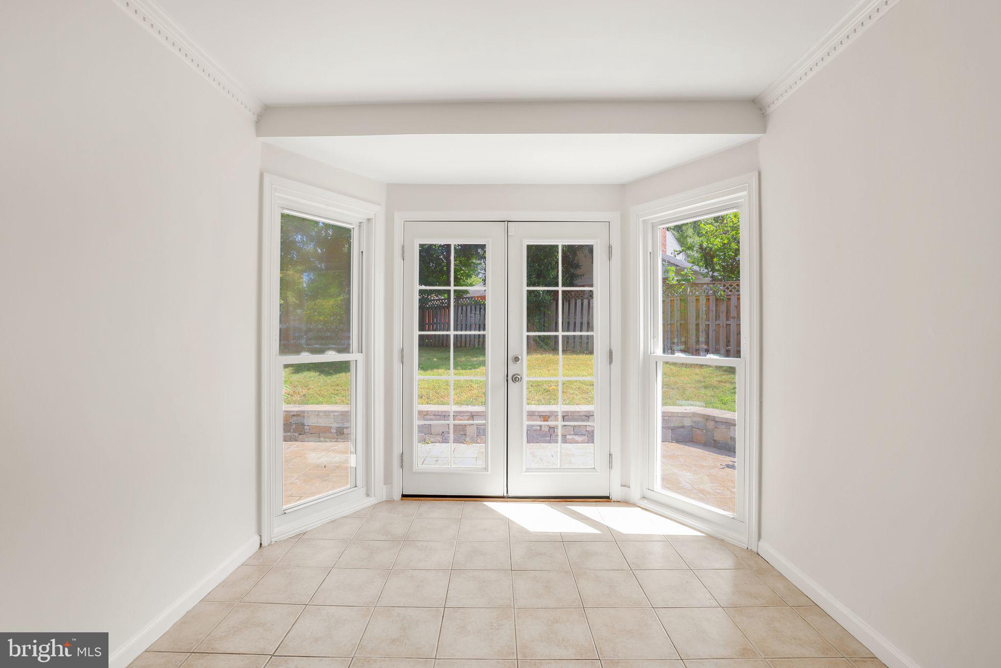 8815 Tuckerman Lane Potomac, MD 20854 - Photo 18 of 69