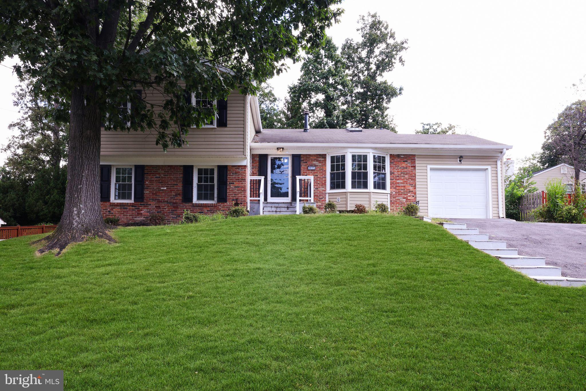 8815 Tuckerman Lane Potomac, MD 20854 - Photo 2 of 69