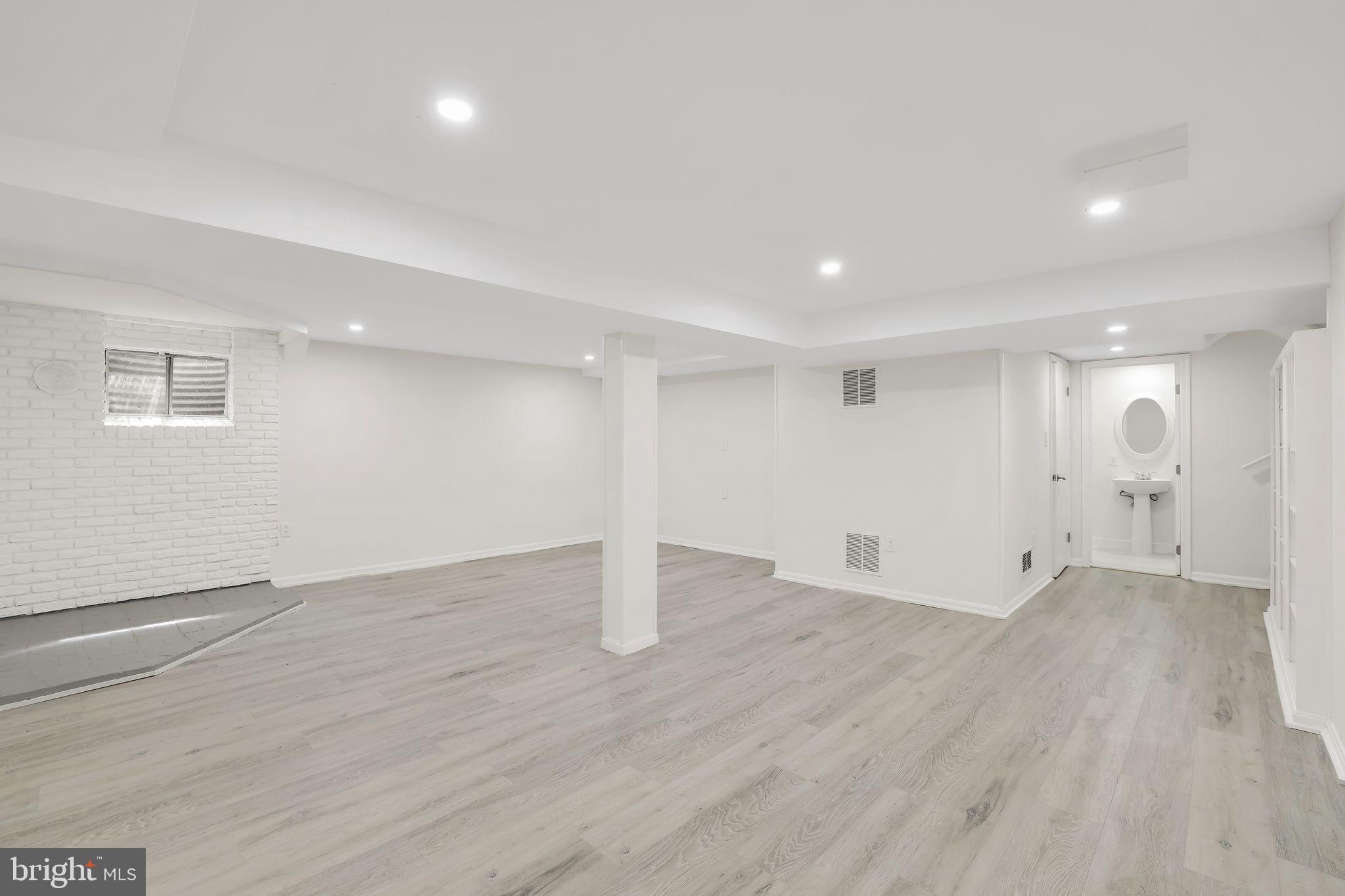 8815 Tuckerman Lane Potomac, MD 20854 - Photo 60 of 69