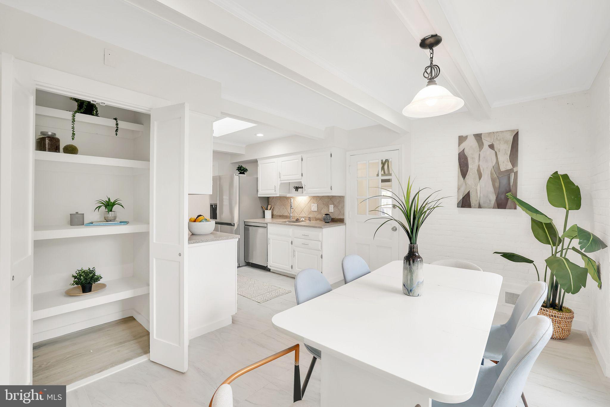 8815 Tuckerman Lane Potomac, MD 20854 - Photo 6 of 69