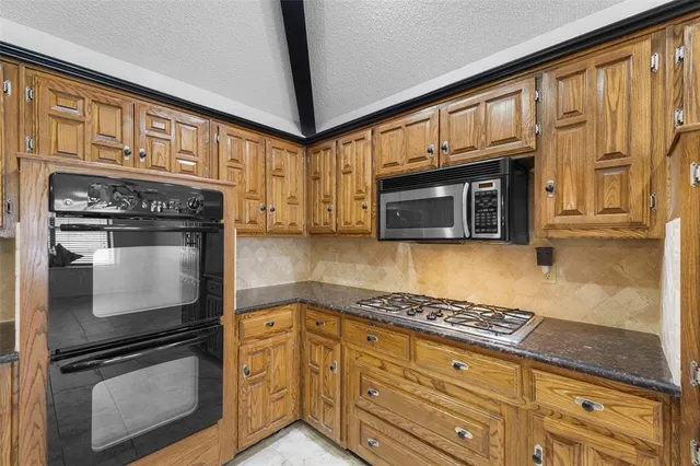 $453,500 | 6018 Raleigh Drive, Garland, TX 75044