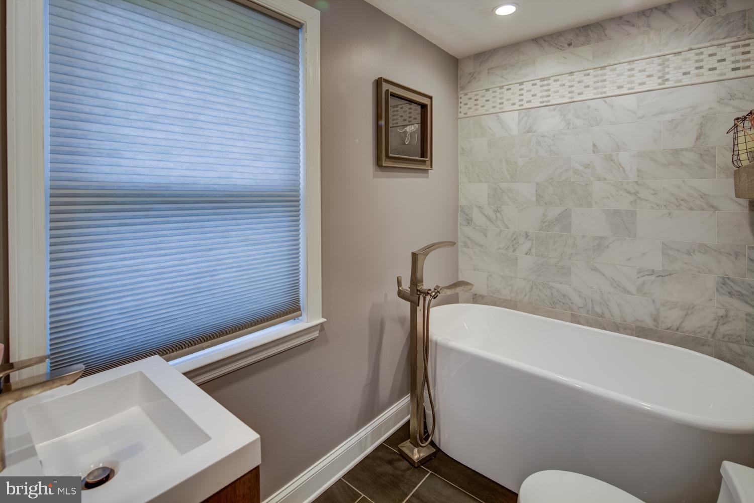 2012 Silverside Road Wilmington, DE 19803 - Photo 18 of 28 Main hall bathroom