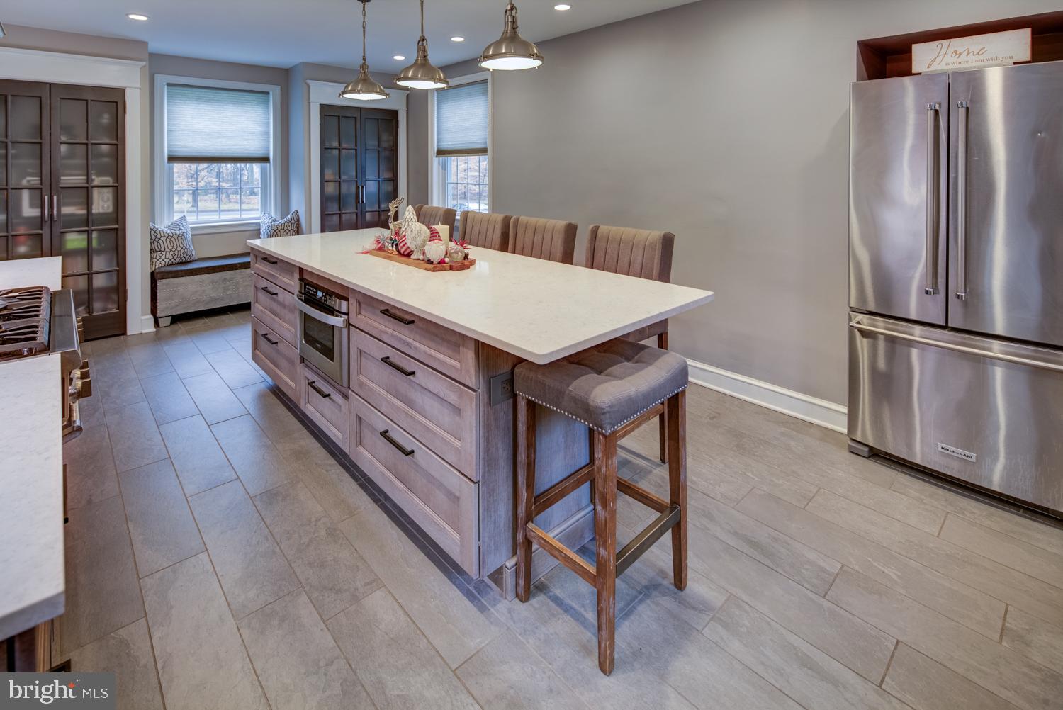 2012 Silverside Road Wilmington, DE 19803 - Photo 2 of 28 Large kitchen with island