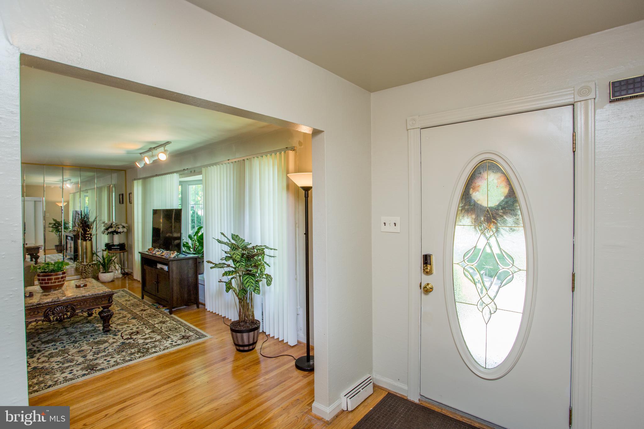 300 Old Farm Road Wyncote, PA 19095 - Photo 3 of 59 Foyer