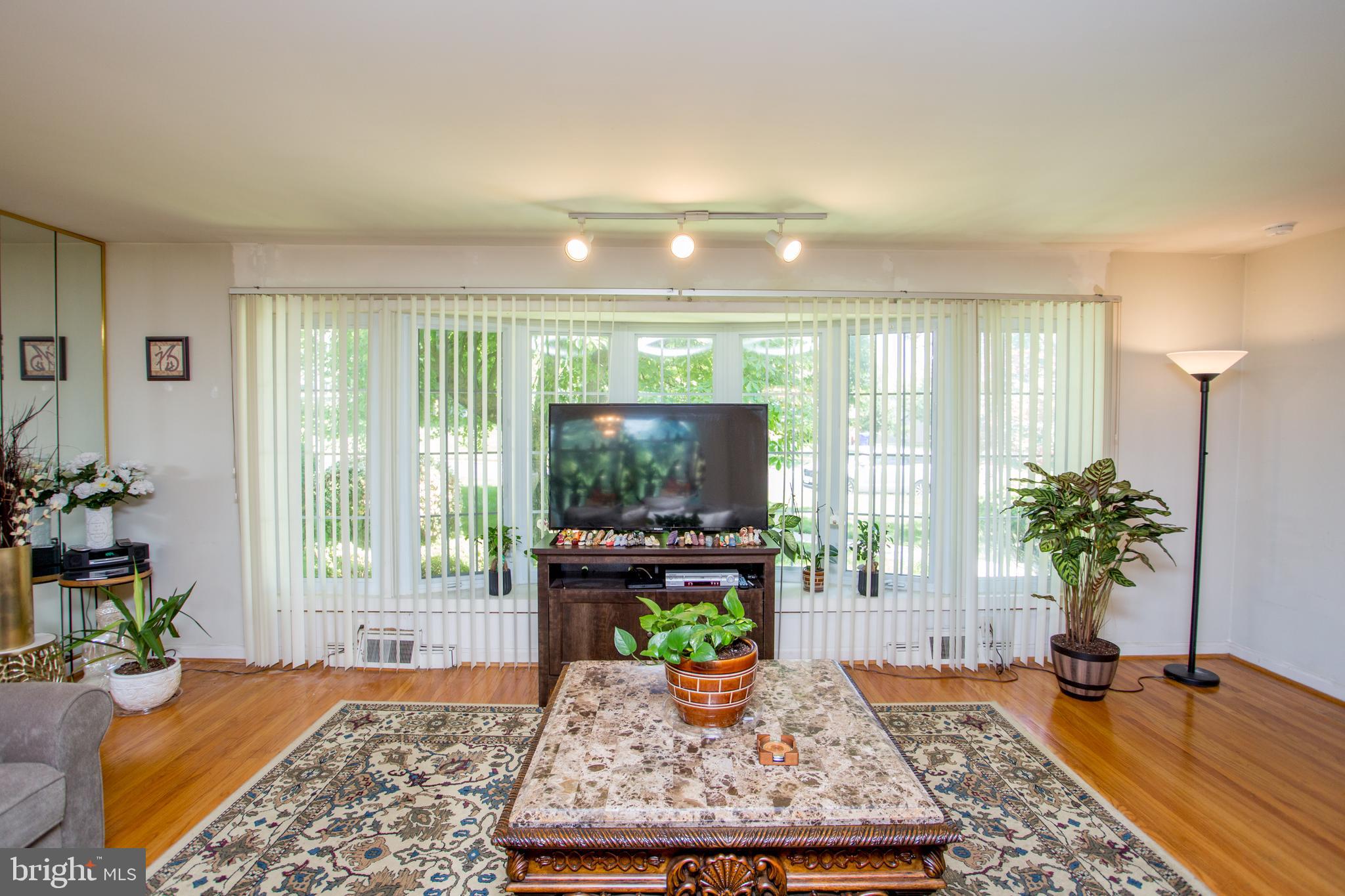 300 Old Farm Road Wyncote, PA 19095 - Photo 7 of 59 Gallery Image 7