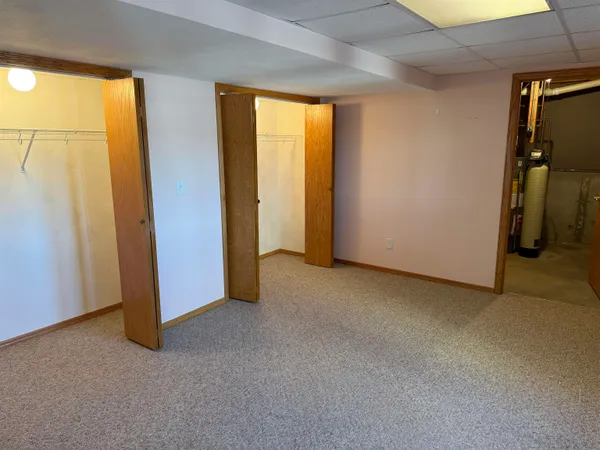 $181,500 | 714 Seminole Drive, Freeport, IL 61032