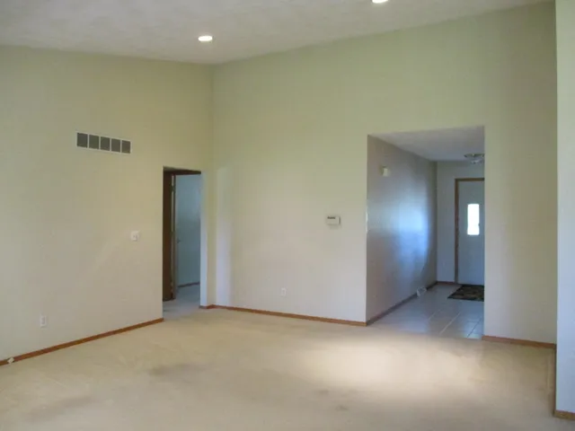 $193,000 | 714 Seminole Drive, Freeport, IL 61032