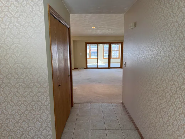 $188,000 | 714 Seminole Drive, Freeport, IL 61032